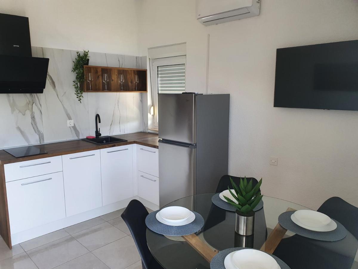 Legin Apartment Zivogosce Ngoại thất bức ảnh
